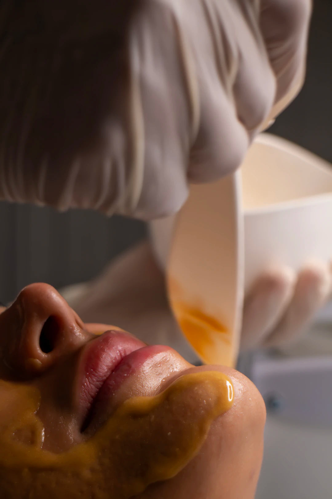 Doğal İçerikli Peeling Ürünleri ile Canlı Cilt